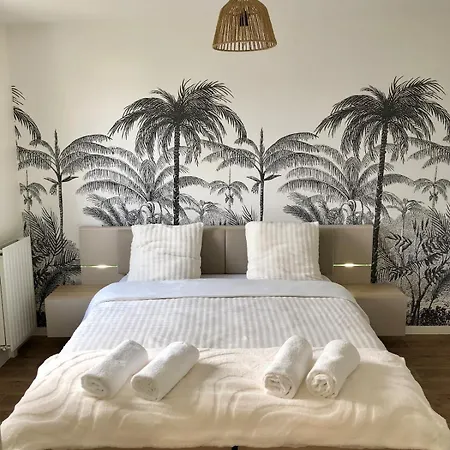 La Gariguette-parking Prive-balcon *